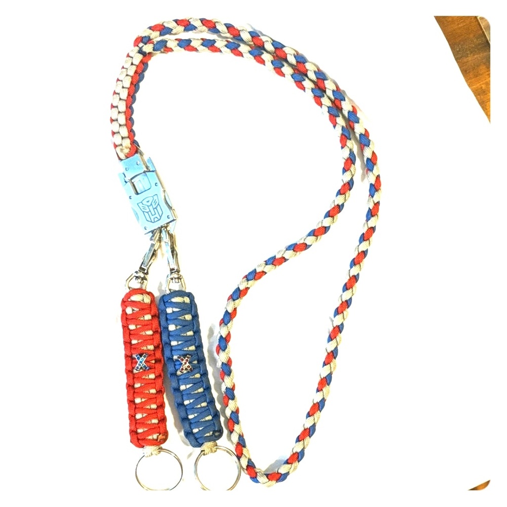 Transformer neck lanyard